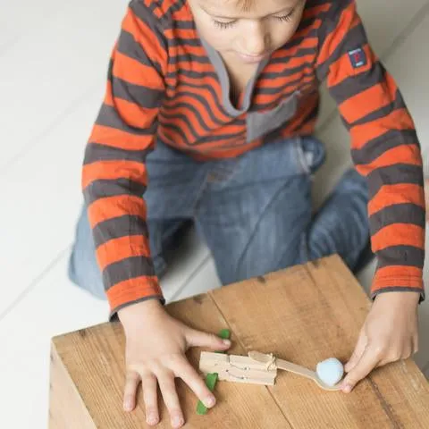 COTTON TWIST- Make Your Own Pirate Catapult Craft Kit