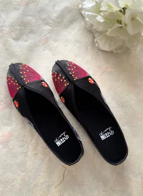 Floral Embroidered Shoes - Black