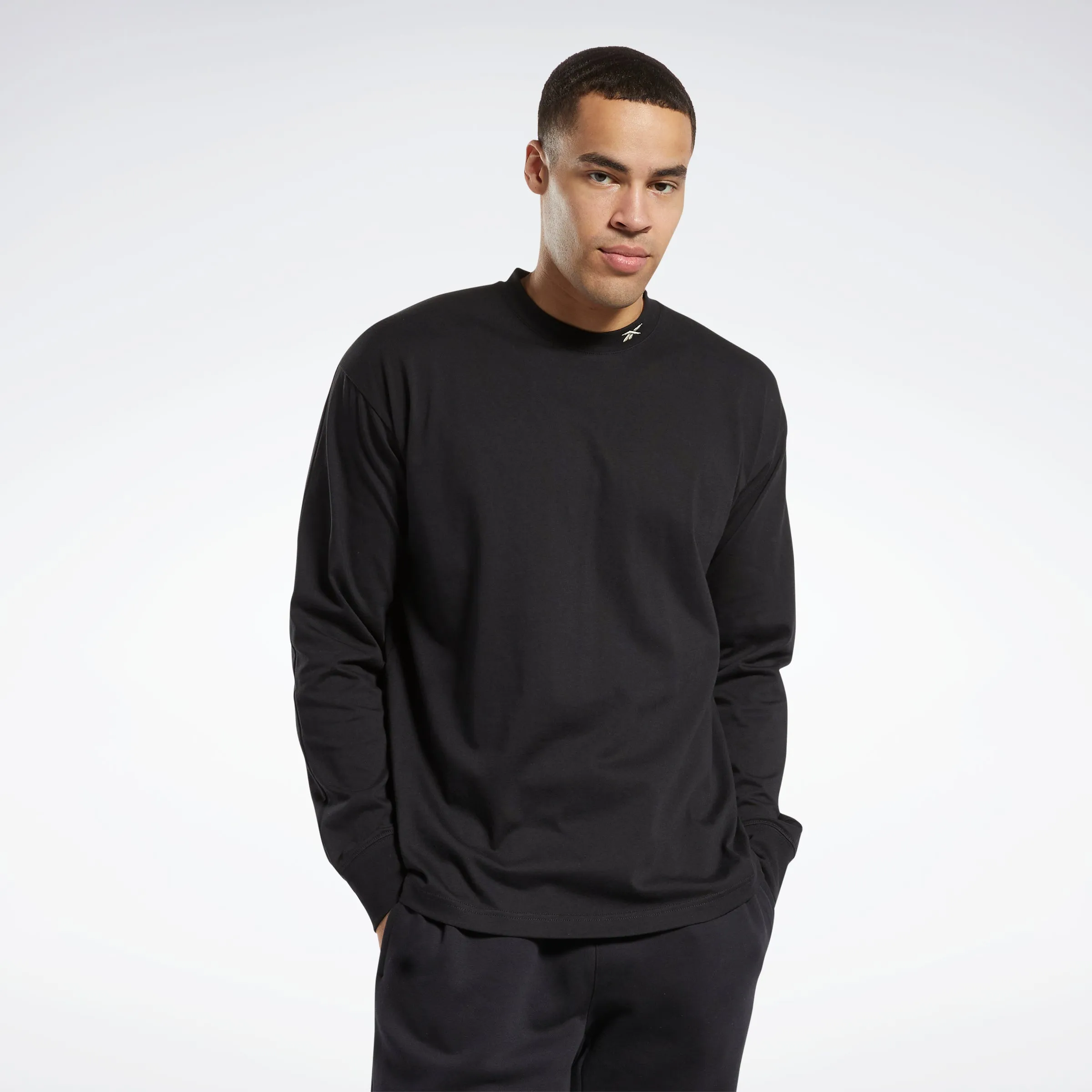 Reebok Apparel Men Classics Wardrobe Essentials Long-Sleeve Top T-Long-Sleeve Top Black