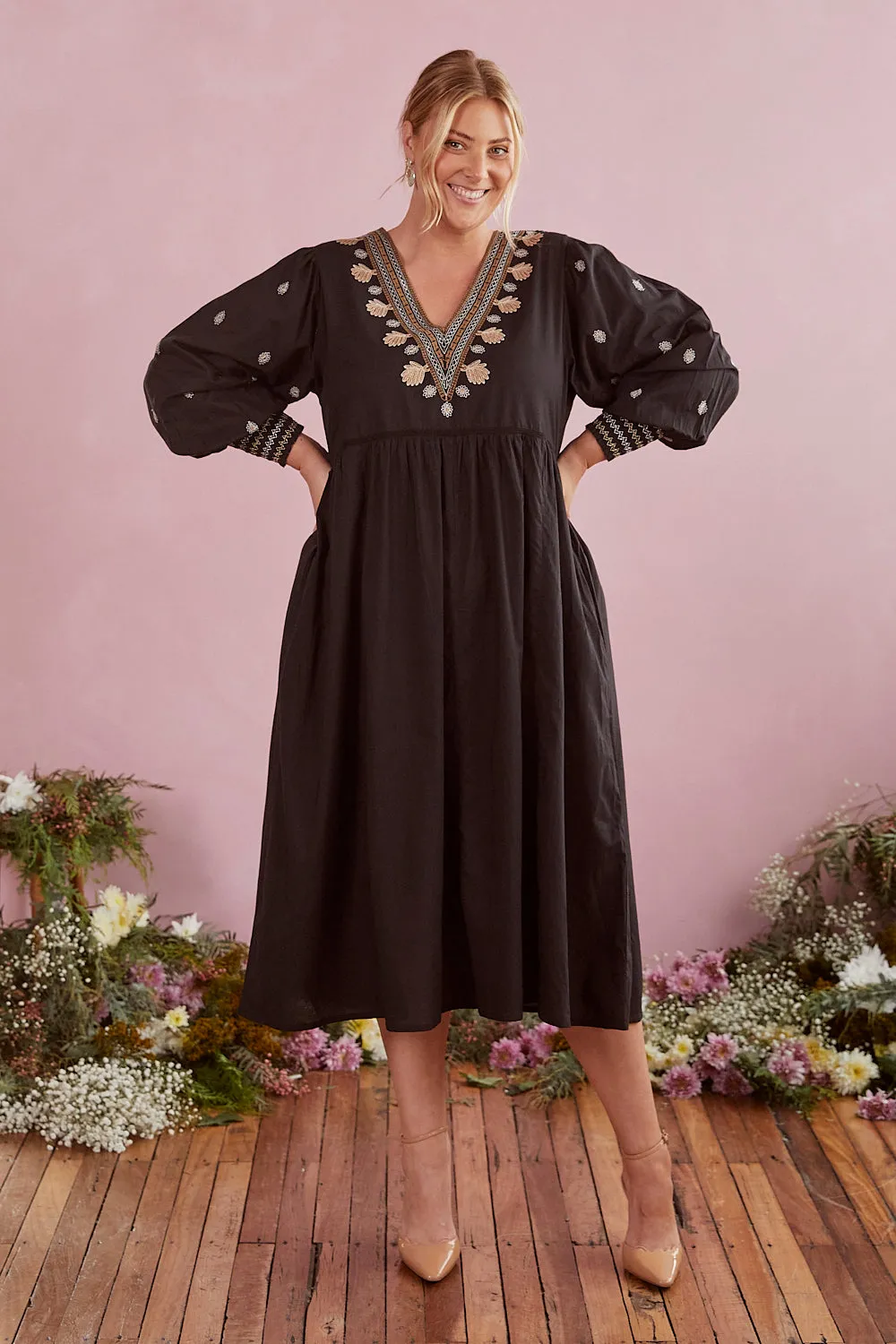 Sadie Embroidered Dress in Sanctuary